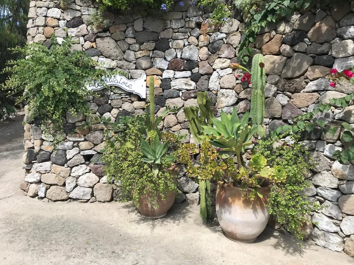 B&B Al Salvatore Di Lipari ベッド・アンド・ブレックファスト リーパリ