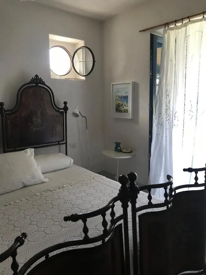 B&B Al Salvatore Di Lipari 이탈리아